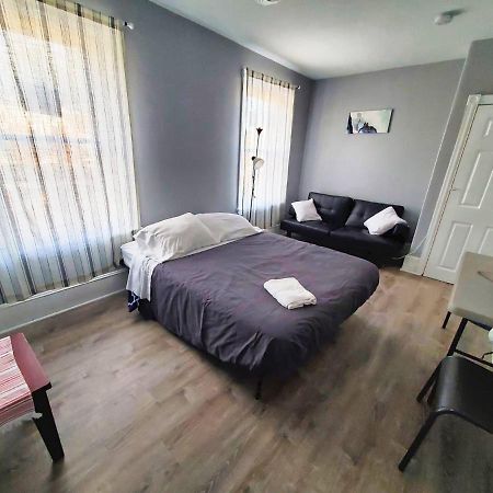 1 Bdrm Apartment With 2 Queen Beds & Small Kitchenette Philadelphia Exteriör bild